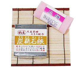 洗顔にオススメ!納豆 炭薪石鹸セット(泡立てネット付き)